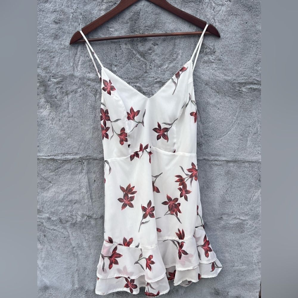 EUC TJD spaghetti strap spring dress Size Small